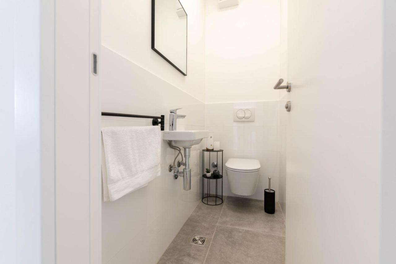 Dalmatia Apartment Znjan Split Buitenkant foto